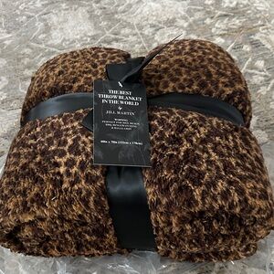 Leopard Print Throw Blanket